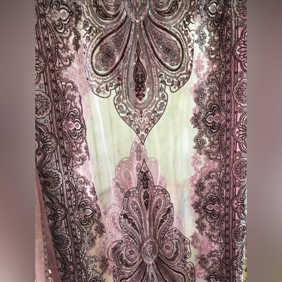 Scarves - Picture 2 of 6